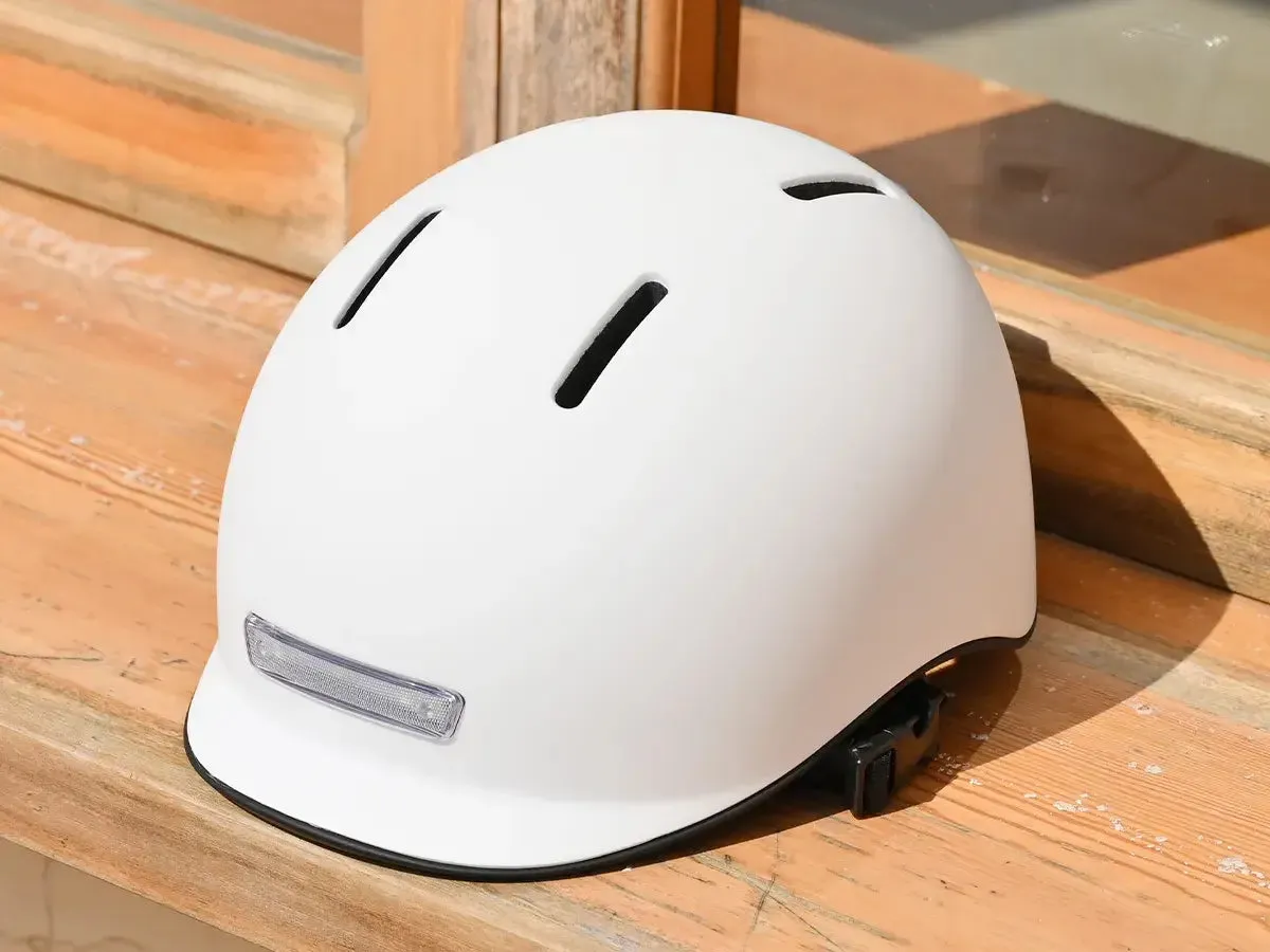 Leoguar Cycling Helmet with LED Front and Rear Light